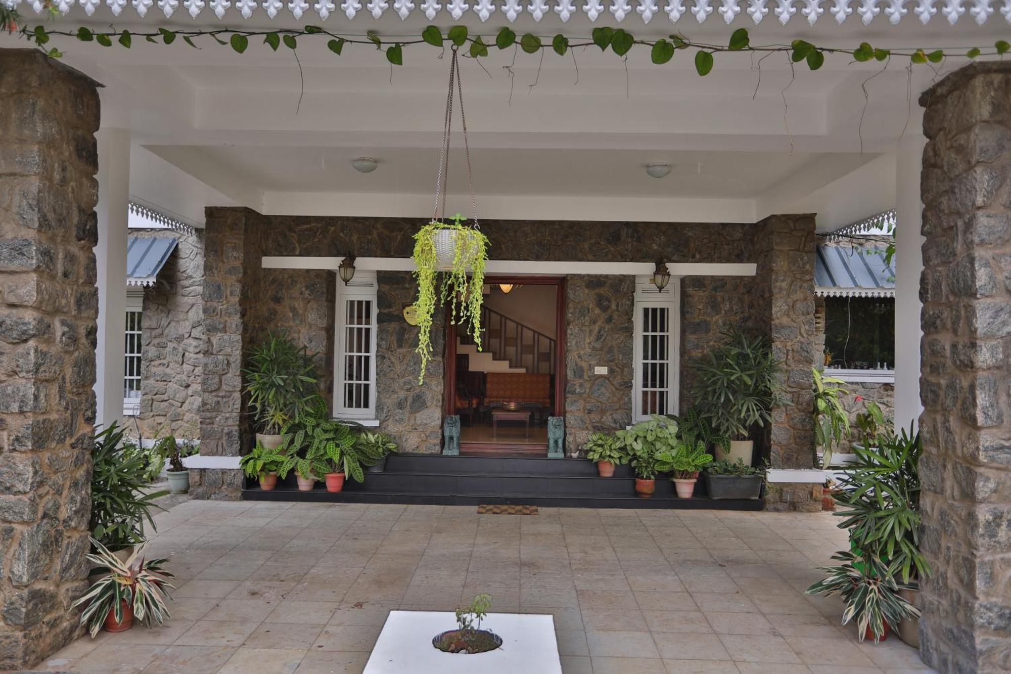 Chithirapuram Palace Munnar Exterior photo